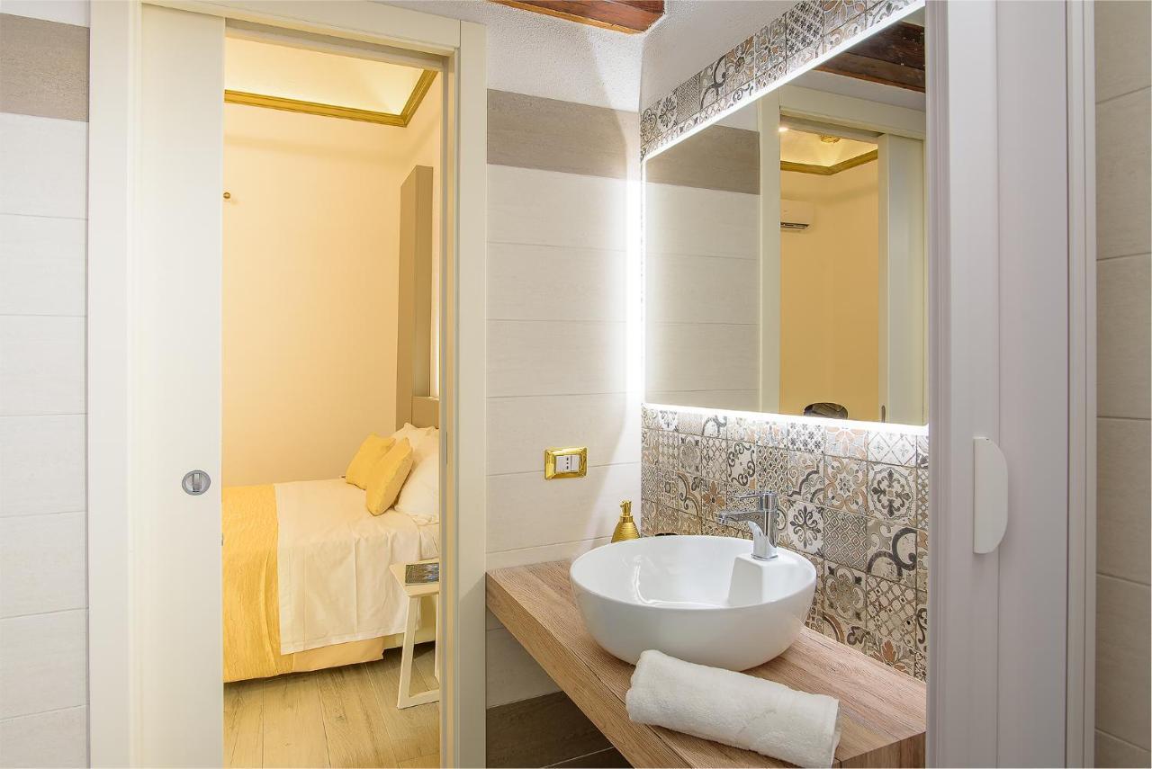 Barlaman Luxury Rooms ปาแลร์โม ภายนอก รูปภาพ