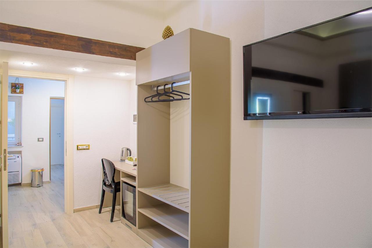 Barlaman Luxury Rooms ปาแลร์โม ภายนอก รูปภาพ
