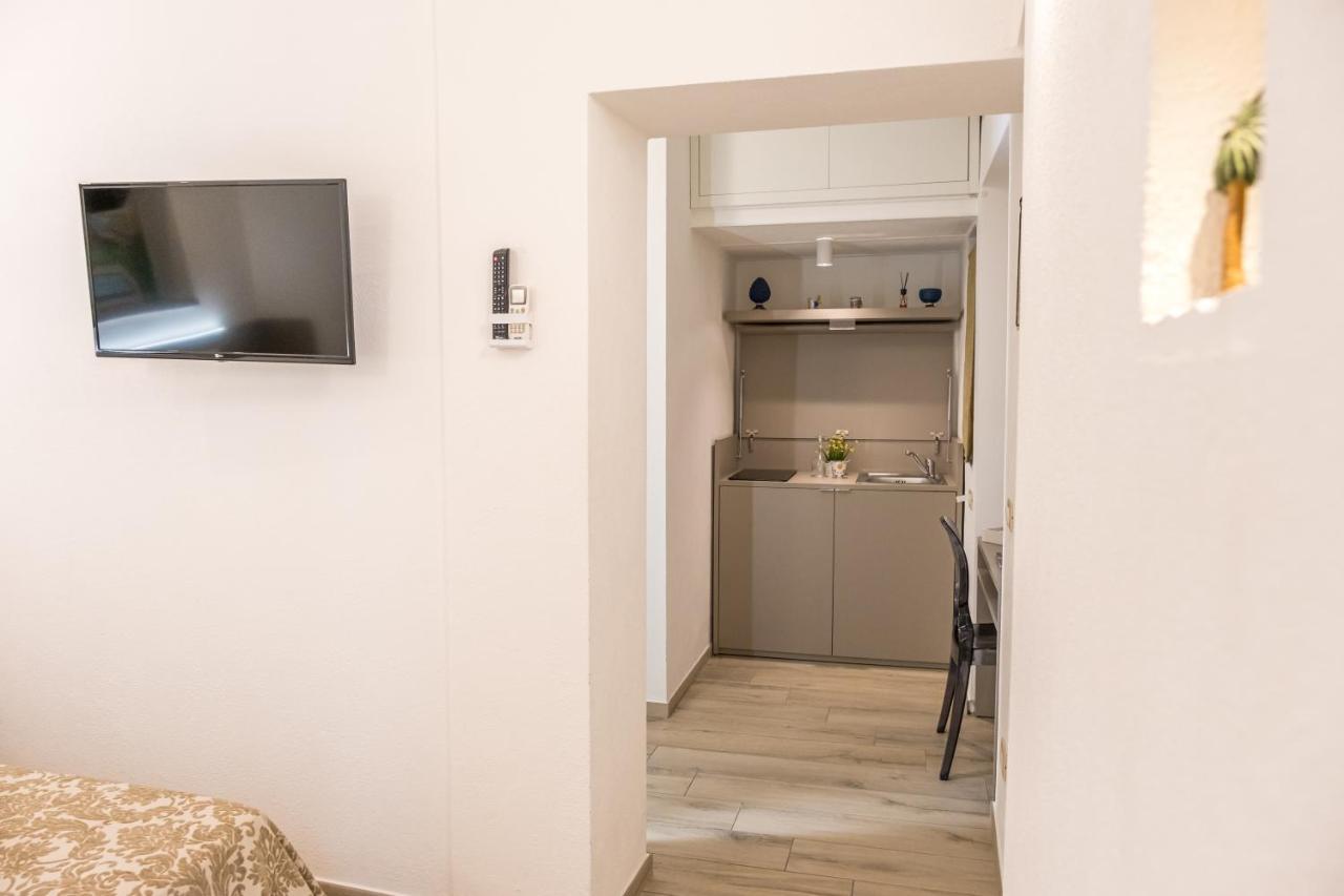 Barlaman Luxury Rooms ปาแลร์โม ภายนอก รูปภาพ